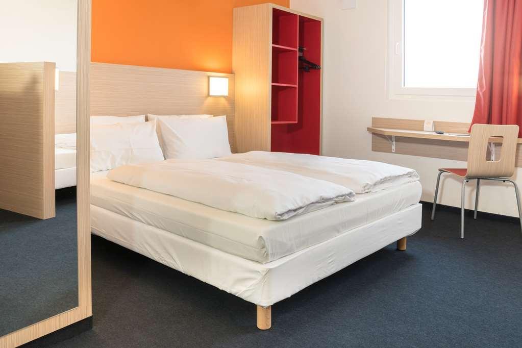 B&B Hotel Frankfurt-Airport Frankfurt am Main Room photo